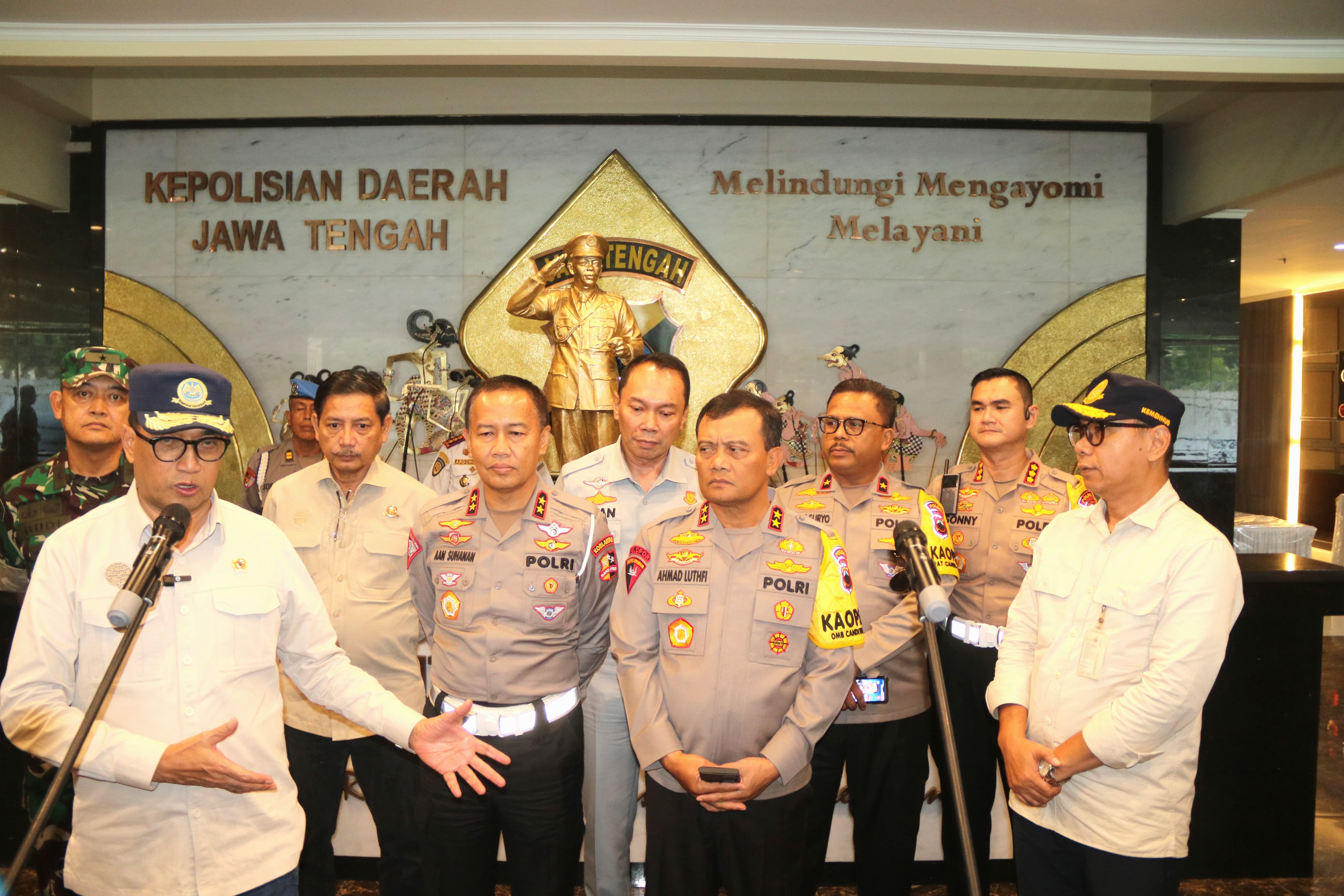 Menteri Perhubungan apresiasi kesiapan Polda Jateng hadapi arus mudik Menteri Perhubungan apresiasi kesiapan Polda Jateng hadapi arus mudik