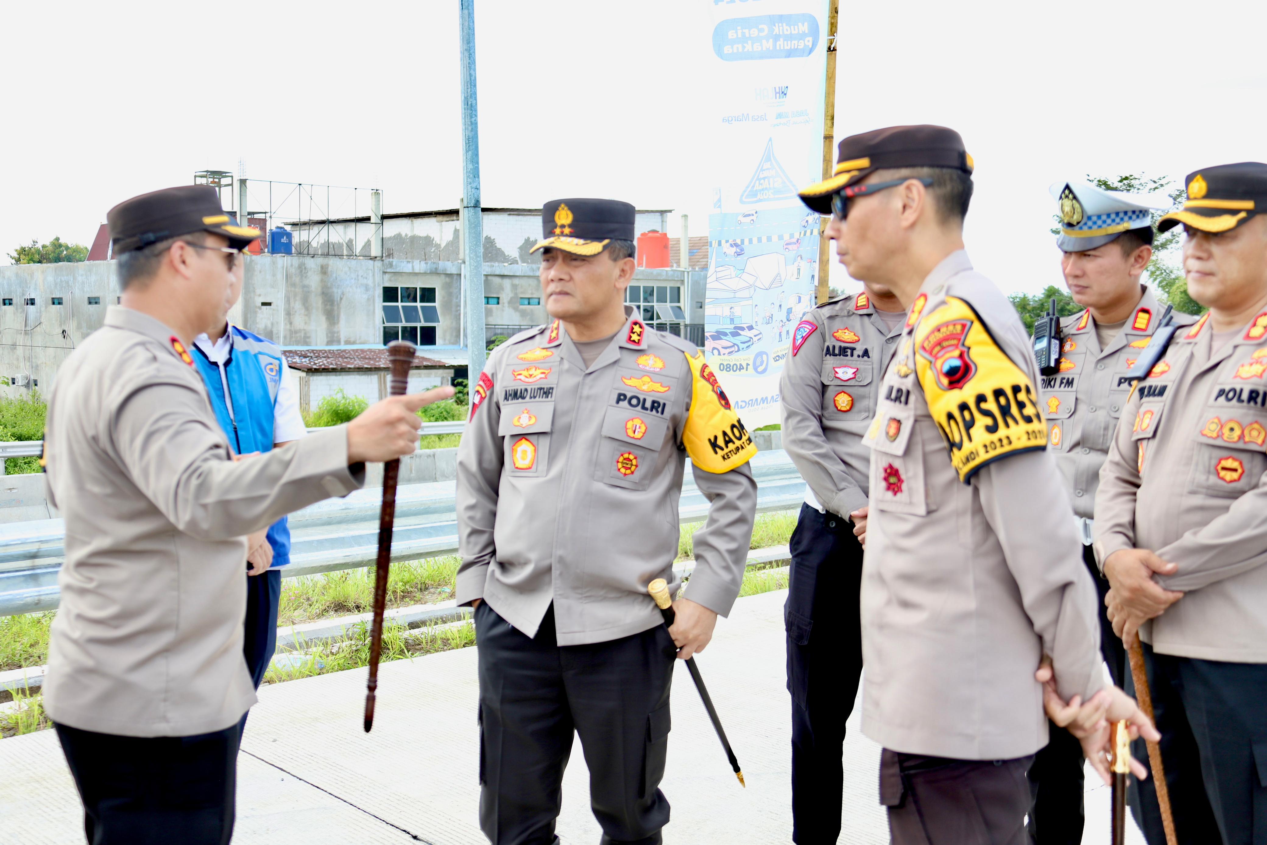 12 GT tersedia di Tol Fungsional Solo Jogja, kecepatan dibatasi 40-50 km/jam 12 GT tersedia di Tol Fungsional Solo Jogja, kecepatan dibatasi 40-50 km/jam