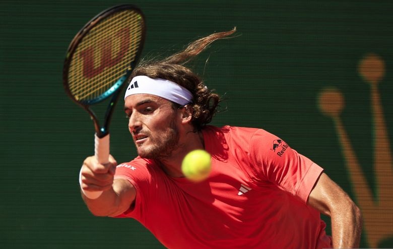 Tsitsipas selamatkan dua match point untuk capai semifinal Barcelona Tsitsipas selamatkan dua match point untuk capai semifinal Barcelona