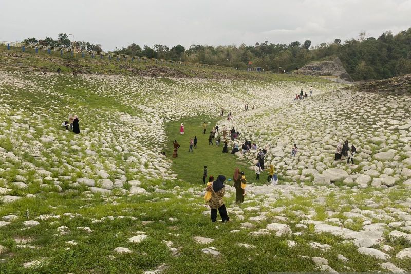 Waduk kering dimanfaatkan jadi destinasi wisata baru di Pidie, Aceh