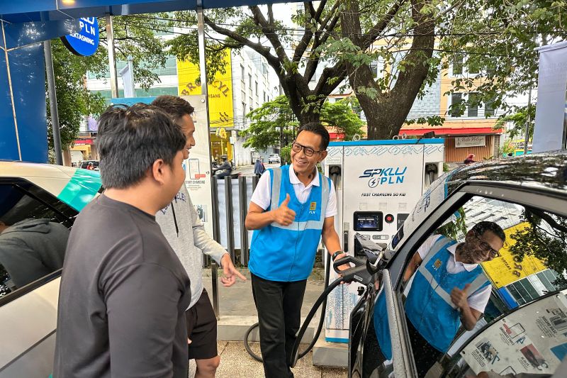 Penggunaan kendaraan listrik kurangi emisi karbon 56 persen