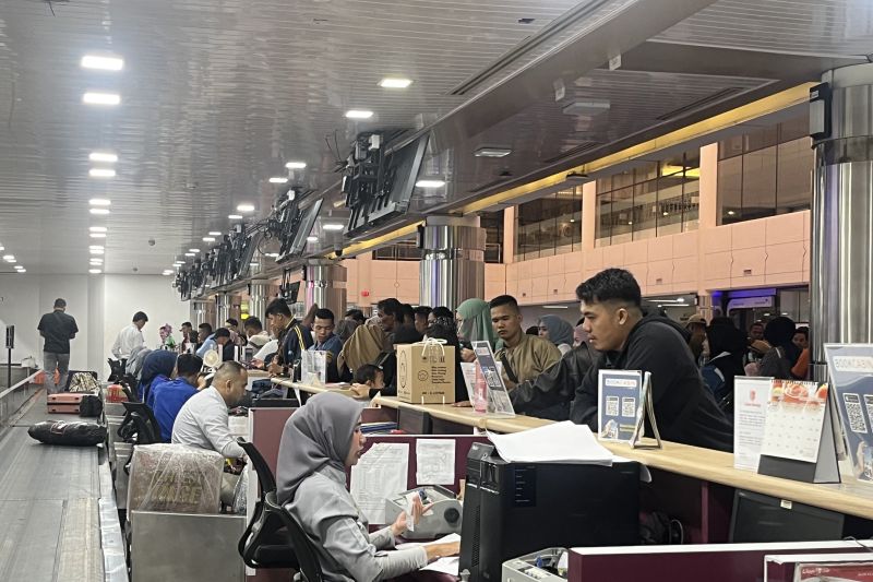 Bandara Hang Nadim Batam layani 132 penerbangan pada puncak arus mudik Bandara Hang Nadim Batam layani 132 penerbangan pada puncak arus mudik