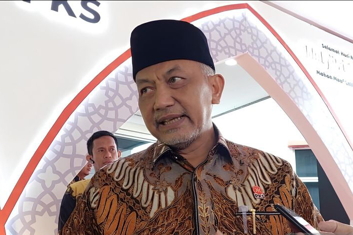 Prabowo dan Gibran tidak hadir di kegiatan halalbihalal PKS Prabowo dan Gibran tidak hadir di kegiatan halalbihalal PKS