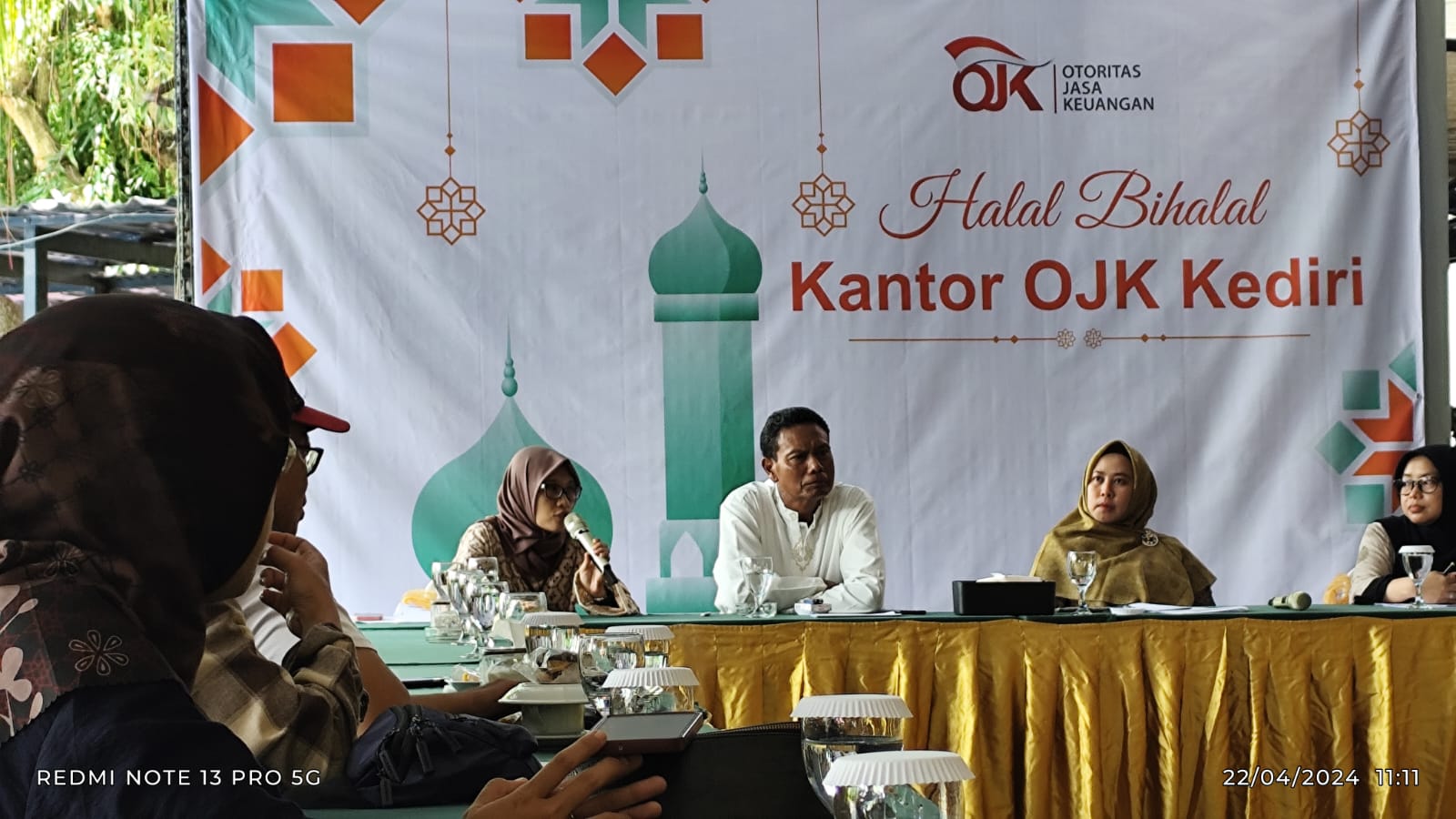 OJK Kediri ingatkan penerima kompensasi lahan tol, tak terjebak investasi bodong. OJK Kediri ingatkan penerima kompensasi lahan tol, tak terjebak investasi bodong.
