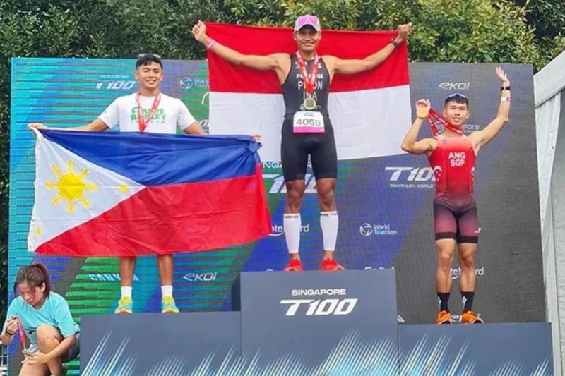Indonesia segel dua emas dari Triathlon Tour Singapura Indonesia segel dua emas dari Triathlon Tour Singapura