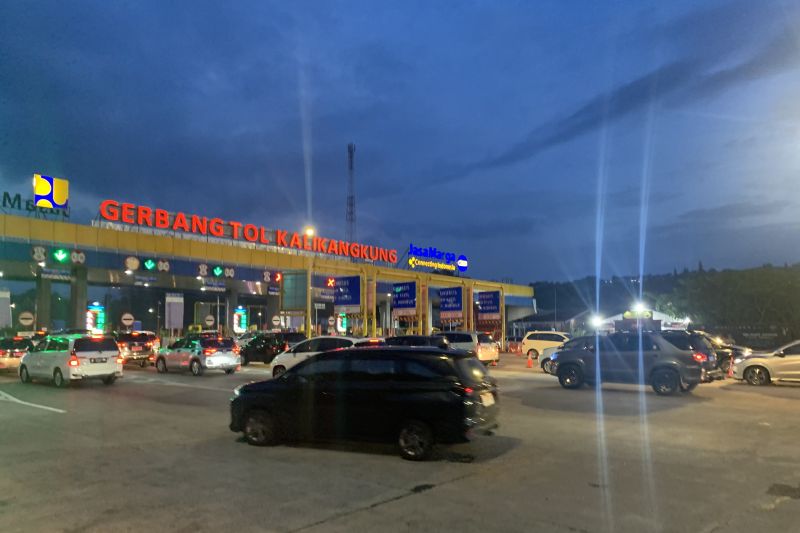 JTT antisipasi lonjakan volume kendaraan saat puncak arus balik JTT antisipasi lonjakan volume kendaraan saat puncak arus balik