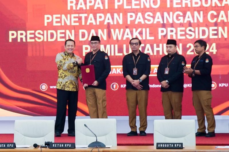 Ketua MPR dukung Prabowo-Gibran rangkul partai politik di luar KIM Ketua MPR dukung Prabowo-Gibran rangkul partai politik di luar KIM