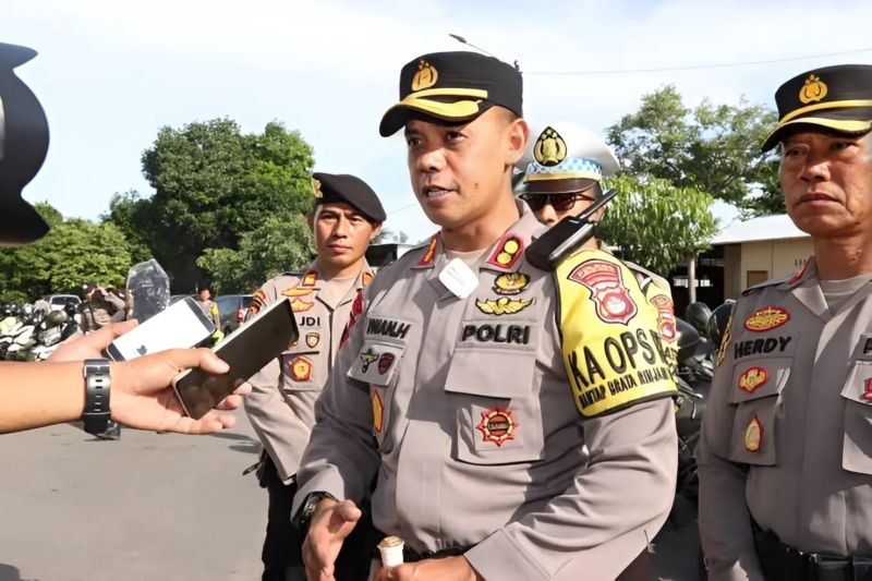 Kapolres Lombok Tengah tindak tegas oknum anggota terbukti pungli Kapolres Lombok Tengah tindak tegas oknum anggota terbukti pungli