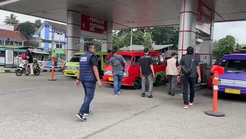 Tim gabungan Polres Cianjur sidak sejumlah SPBU di Cianjur Tim gabungan Polres Cianjur sidak sejumlah SPBU di Cianjur