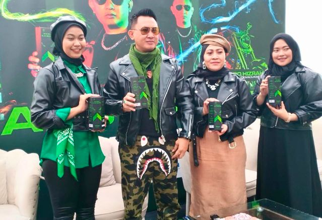 Madu perkasa milik Hizran Bacan jadi incaran kaum pria perkasa Madu perkasa milik Hizran Bacan jadi incaran kaum pria perkasa
