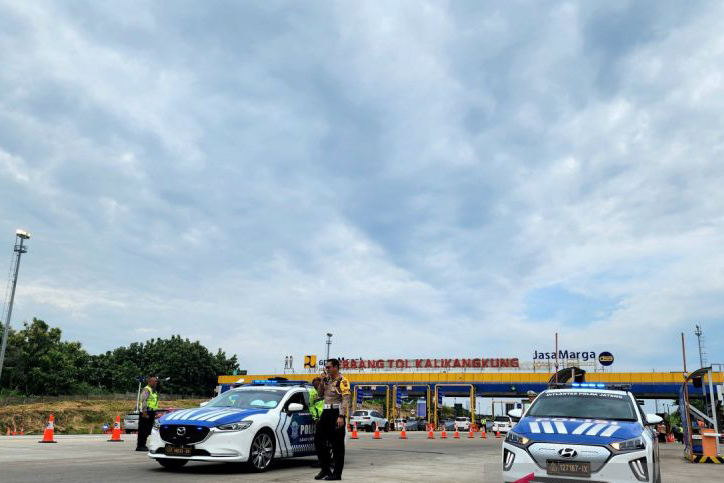 Gerbang Tol Kalikangkung kembali dibuka dua arah Gerbang Tol Kalikangkung kembali dibuka dua arah