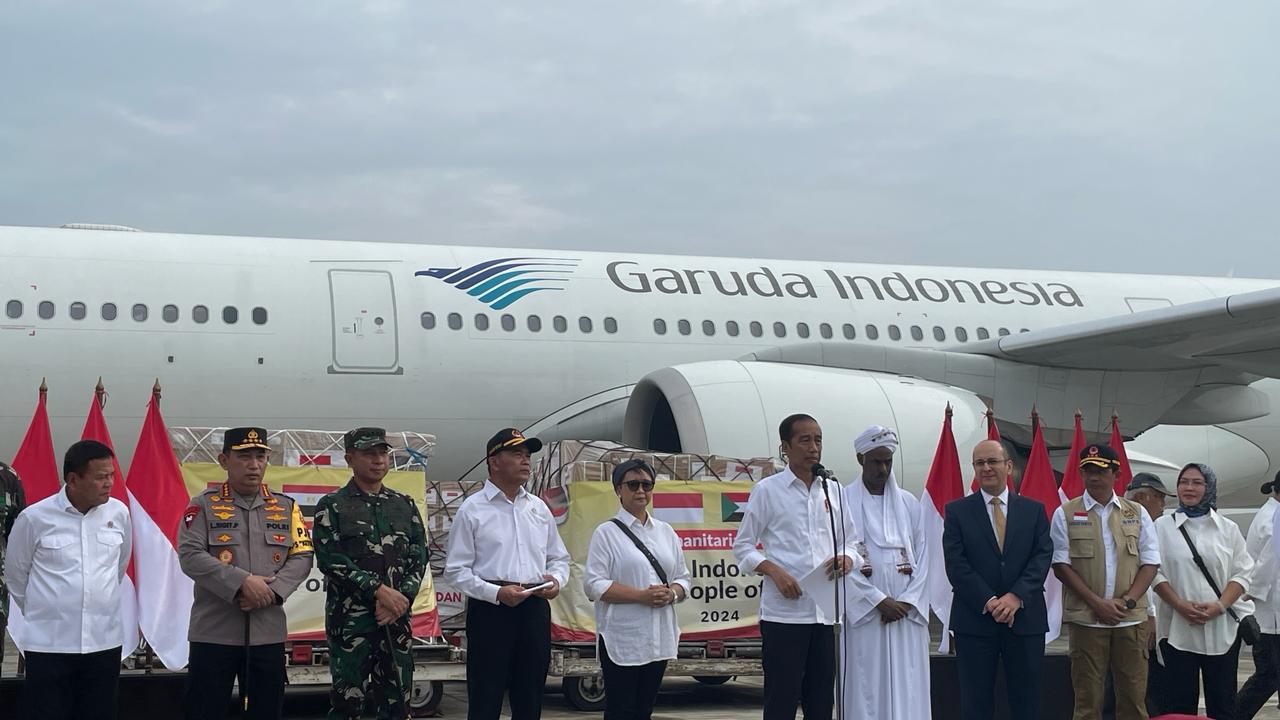 Presiden Jokowi lepas bantuan untuk Palestina dan Sudan Presiden Jokowi lepas bantuan untuk Palestina dan Sudan