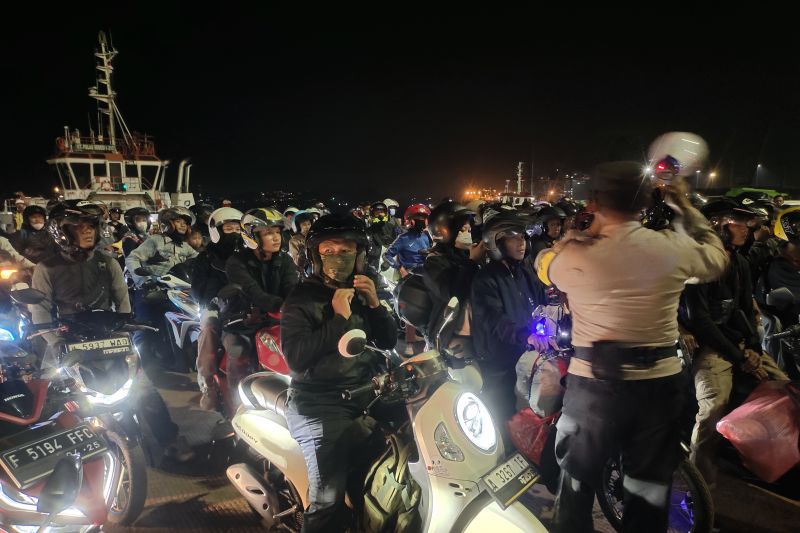 Pemudik disarankam istirahat sebelum lanjutkan perjalanan Pemudik disarankam istirahat sebelum lanjutkan perjalanan