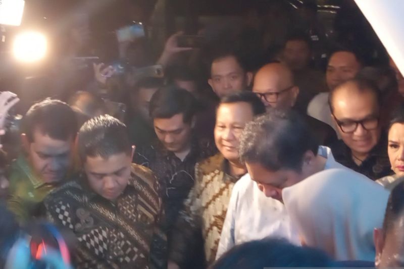 Menhan Prabowo hadiri halalbihalal di rumah dinas Menko Airlangga
