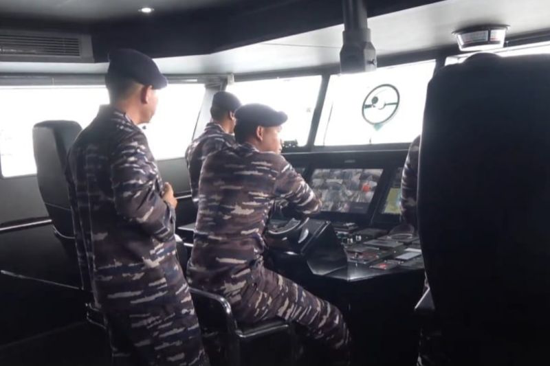 Satrol X Jayapura melakukan patroli guna mencegah narkoba masuk ke Kota Jayapura Satrol X Jayapura melakukan patroli guna mencegah narkoba masuk ke Kota Jayapura