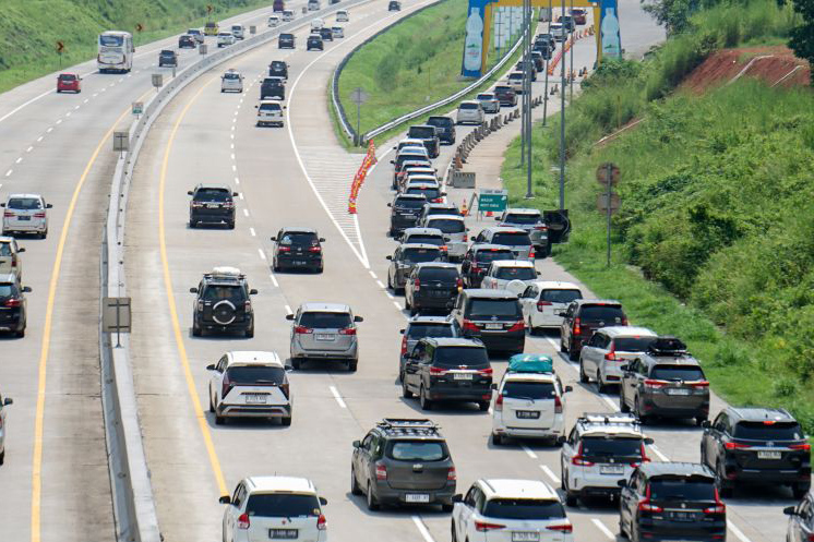Potret keselamatan di jalan tol saat mudik lebaran Potret keselamatan di jalan tol saat mudik lebaran