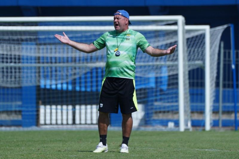 Bojan Hodak berikan pesan kepada pemain Persib Bandung selama liburan