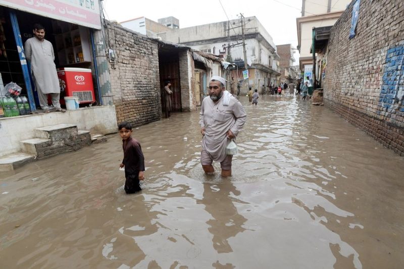 Banjir melanda Pakistan dan Afghanistan, sedikitnya 168 orang tewas