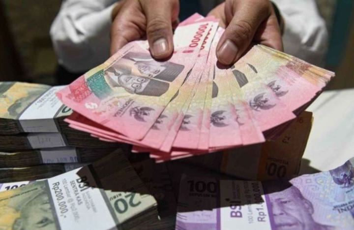 Rupiah naik dipengaruhi perputaran ekonomi jelang Lebaran