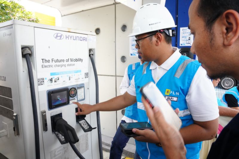 PLN siapkan lima SPKLU keliling selama mudik Lebaran 2024 PLN siapkan lima SPKLU keliling selama mudik Lebaran 2024