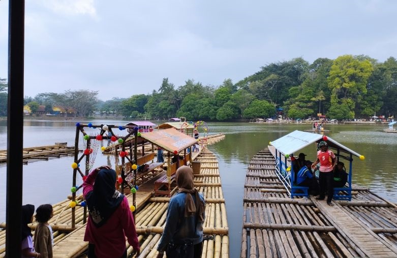Pada Libur Lebaran wisatawan yang berkunjung ke Garut mencapai 31.448 orang