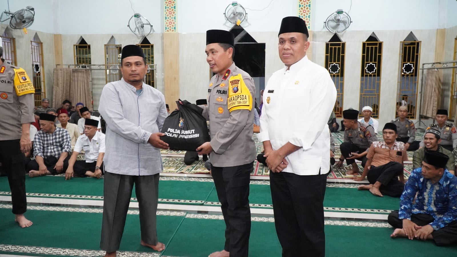 Safari Ramadan di Langkat, Wakapolda Sumut minta wujudkan Pilkada damai Safari Ramadan di Langkat, Wakapolda Sumut minta wujudkan Pilkada damaiÂ