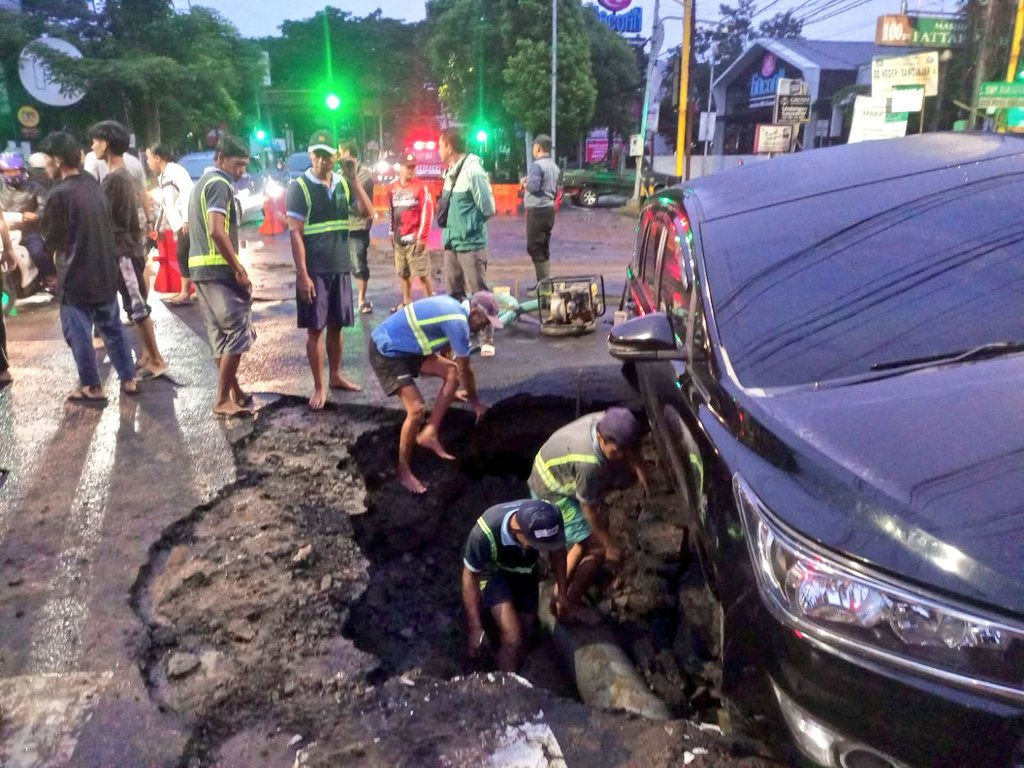 3.000 pelanggan Tugu Tirta tidak teraliri air bersih 3.000 pelanggan Tugu Tirta tidak teraliri air bersih