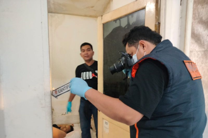 Polisi usut kasus tewasnya seorang wanita hamil di Kelapa Gading Polisi usut kasus tewasnya seorang wanita hamil di Kelapa Gading