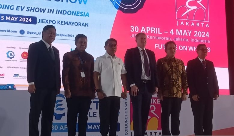 Moeldoko sebut PEVS 2024 acara EV terbesar di Asia Tenggara Moeldoko sebut PEVS 2024 acara EV terbesar di Asia Tenggara