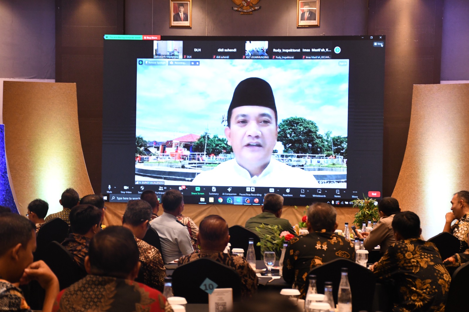 Pj Bupati Dedi Supandi minta isu strategis harus jadi arah pembangunan Majalengka. Pj Bupati Dedi Supandi minta isu strategis harus jadi arah pembangunan Majalengka.