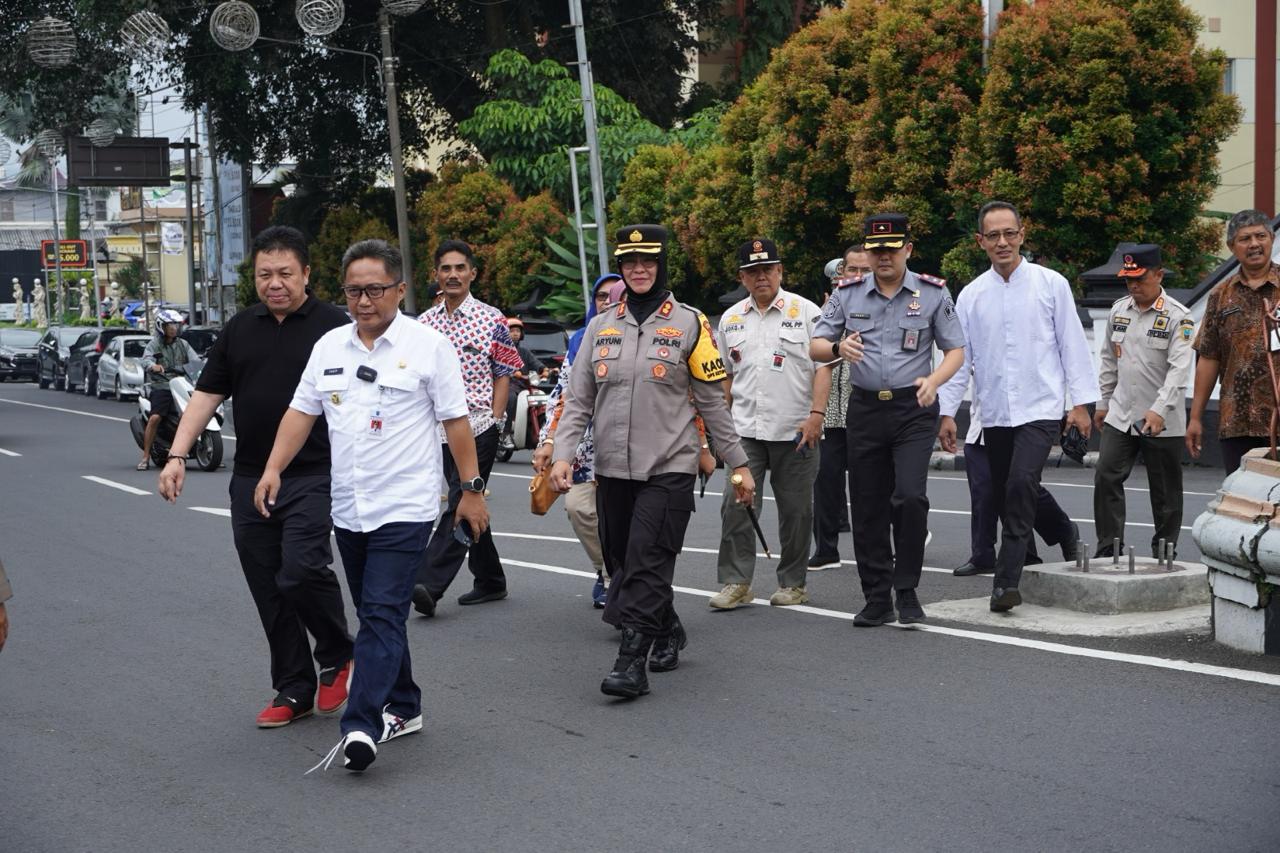 Forkopimda Salatiga pantau kesiapan Pospam Mudik Lebaran 2024 Forkopimda Salatiga pantau kesiapan Pospam Mudik Lebaran 2024