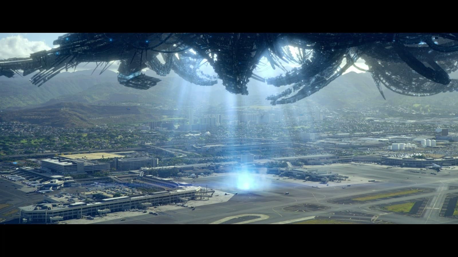 Beyond Skyline (2017), Detektif Bebaskan Putranya dari Kapal Alien yang Mengerikan Beyond Skyline (2017), Detektif Bebaskan Putranya dari Kapal Alien yang Mengerikan