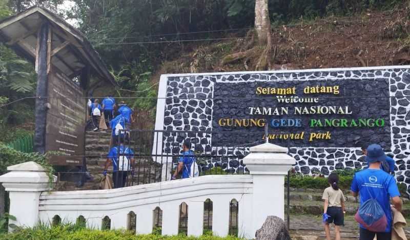Pendakian ke Gunung Gede-Pangrango kembali dibuka