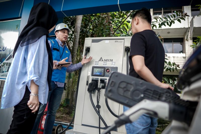 Belum ada keluhan isi daya kendaraan listrik selama Lebaran Belum ada keluhan isi daya kendaraan listrik selama Lebaran