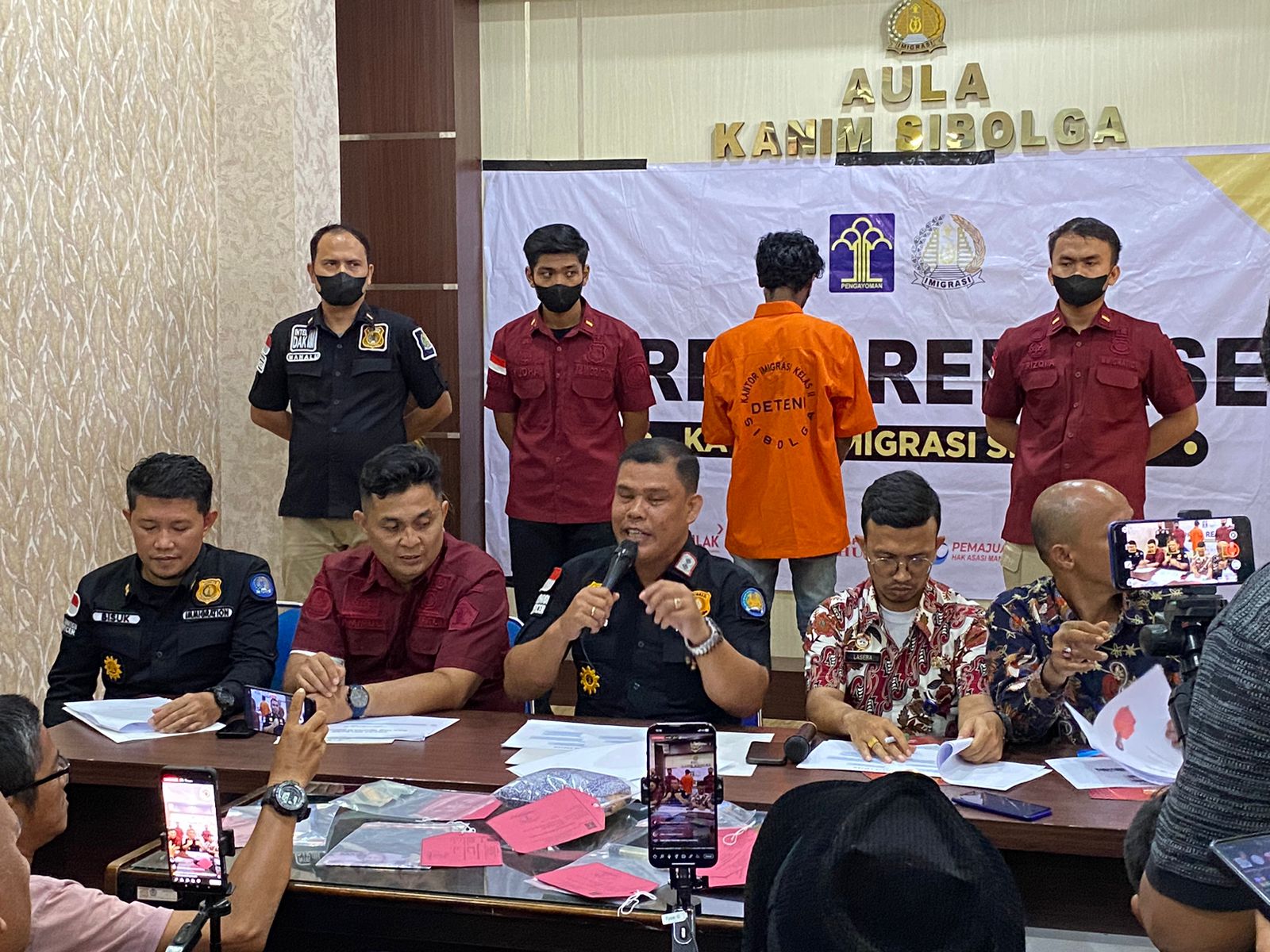 Imigrasi Sibolga berhasil amankan satu orang WN Nepal DPO imigrasi Imigrasi Sibolga berhasil amankan satu orang WN Nepal DPO imigrasi