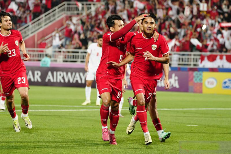 Indonesia unggul 2-0 atas Jordania pada babak pertama Indonesia unggul 2-0 atas Jordania pada babak pertama