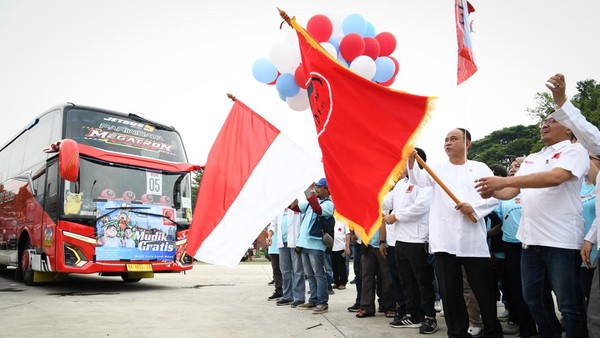 Mudik Ceria Penuh Makna, Projo berangkatkan 5.000 peserta mudik gratis Mudik Ceria Penuh Makna, Projo berangkatkan 5.000 peserta mudik gratis