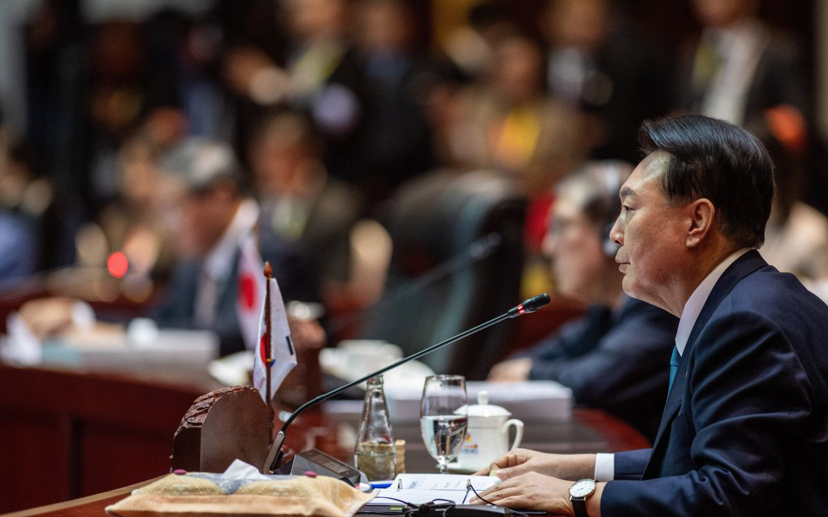 Oposisi Korsel akan mulai pemakzulan jika presiden tidak mundur Oposisi Korsel akan mulai pemakzulan jika presiden tidak mundur