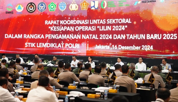 Panglima: TNI kerahkan 80 ribu personel dan alutsista amankan Nataru Panglima: TNI kerahkan 80 ribu personel dan alutsista amankan Nataru