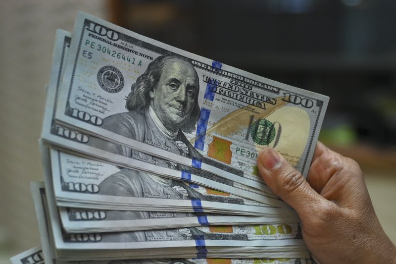 Rupiah pada Senin pagi menguat jadi Rp16.153 per dolar AS Rupiah pada Senin pagi menguat jadi Rp16.153 per dolar AS