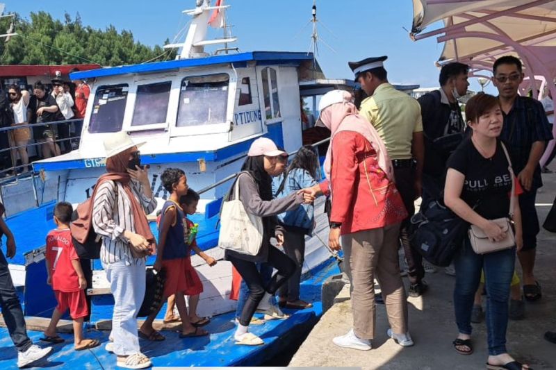 Pengunjung Kepulauan Seribu capai seribu lebih saat libur Natal