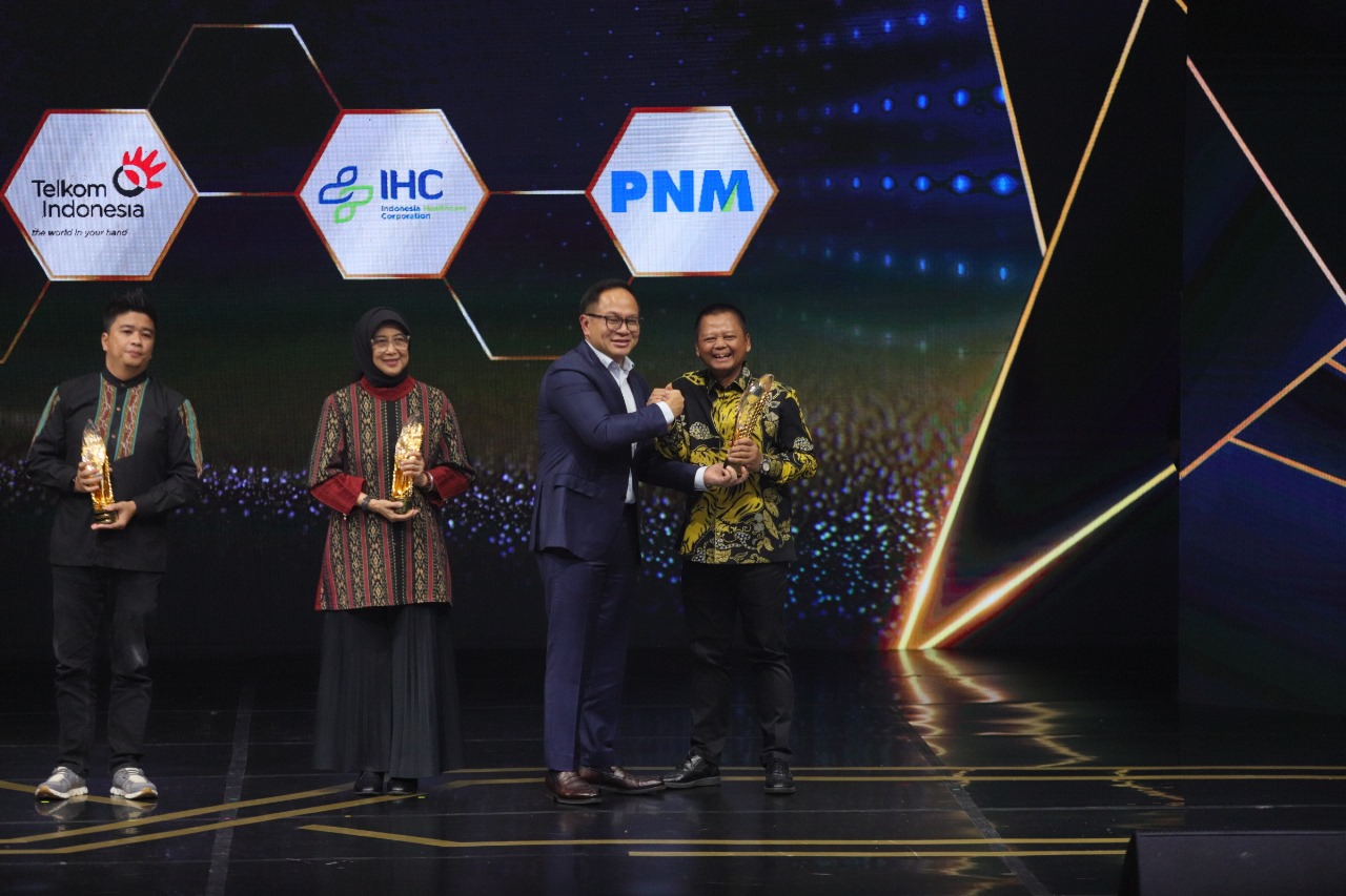 Semangat tumbuh, peduli, menginspirasi: PNM raih penghargaan bergengsi di ajang nasional Semangat tumbuh, peduli, menginspirasi: PNM raih penghargaan bergengsi di ajang nasional
