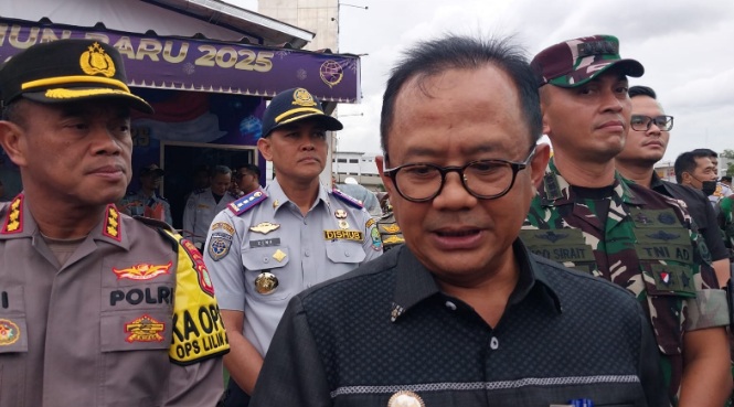 Pemkot Bekasi tinjau enam titik pengamanan Nataru Pemkot Bekasi tinjau enam titik pengamanan Nataru