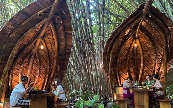Jembatan Kayu Hutan Bambu Desa Penglipuran tingkatkan kunjungan wisatawan 
