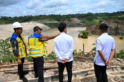 Gibran tinjau Bendungan Jlantah untuk irigasi hingga energi terbarukan Gibran tinjau Bendungan Jlantah untuk irigasi hingga energi terbarukan