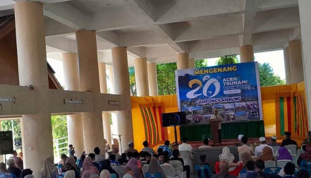 Ratusan korban tsunami Aceh larut dalam doa 20 tahun bencana Ratusan korban tsunami Aceh larut dalam doa 20 tahun bencana