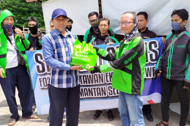 Mensos sebut wacana ojol tak dapat subsidi BBM masih simulasi Mensos sebut wacana ojol tak dapat subsidi BBM masih simulasi