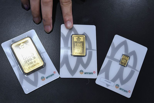 Harga emas turun Rp17.000 jadi Rp1,531 juta per gram pada Jumat Harga emas turun Rp17.000 jadi Rp1,531 juta per gram pada Jumat
