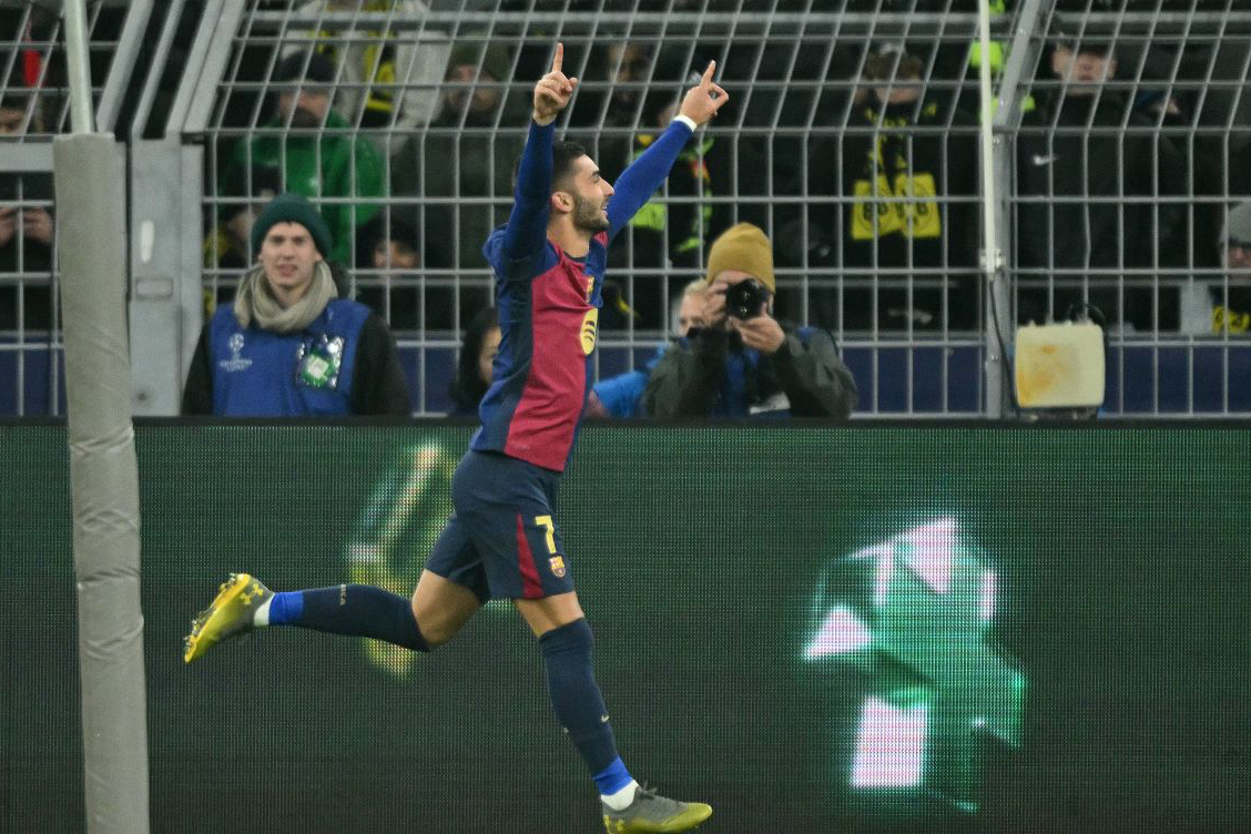 Barcelona amankan poin penuh di kandang Borussia Dortmund Barcelona amankan poin penuh di kandang Borussia Dortmund