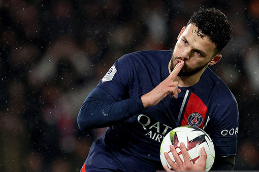 Bantai Monaco 4-2, PSG kokoh di puncak klasemen